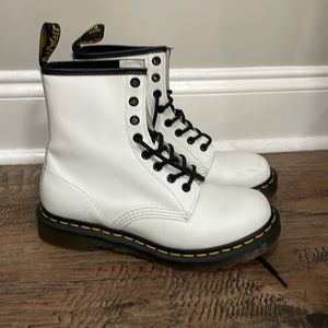Dr Martens white boots size 7